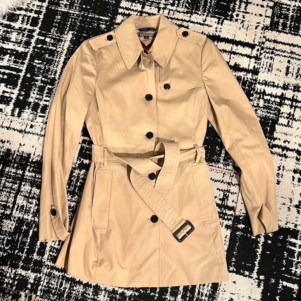 Gorgeous Tommy Hilfiger trench coat - only worn once